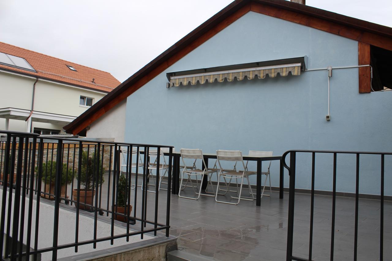 Bed and Breakfast Au Coeur Du Vignoble Sur Bursins Экстерьер фото